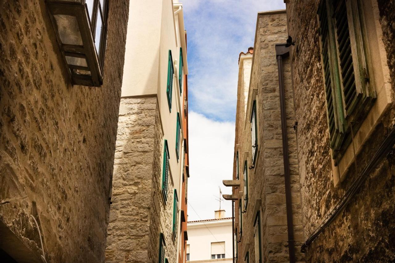 Aparthotel St. Clara Old Town Szybenik Zewnętrze zdjęcie