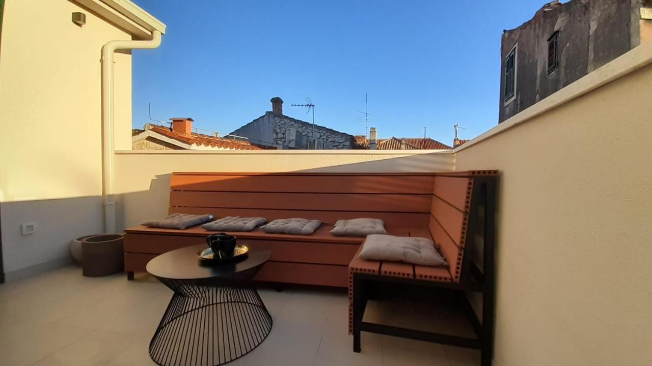 Aparthotel St. Clara Old Town Szybenik Zewnętrze zdjęcie